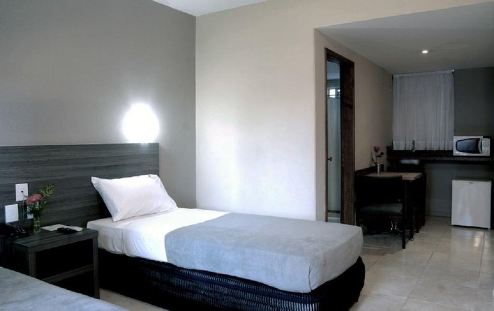Duque Center Hotel Residence Porto Alegre Buitenkant foto