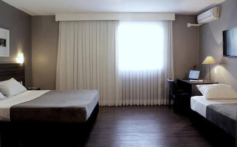 Duque Center Hotel Residence Porto Alegre Buitenkant foto