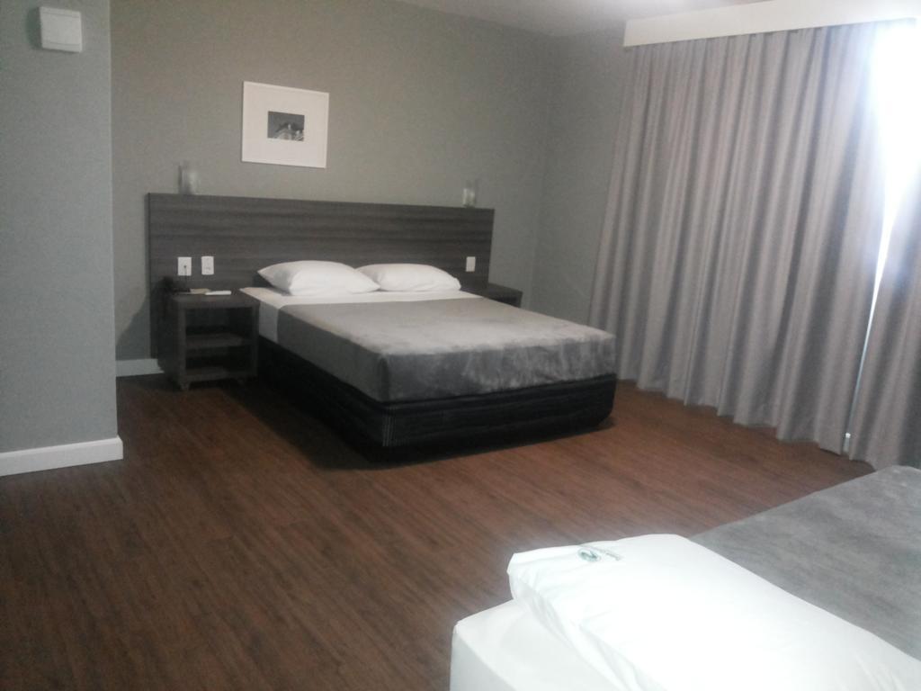 Duque Center Hotel Residence Porto Alegre Buitenkant foto